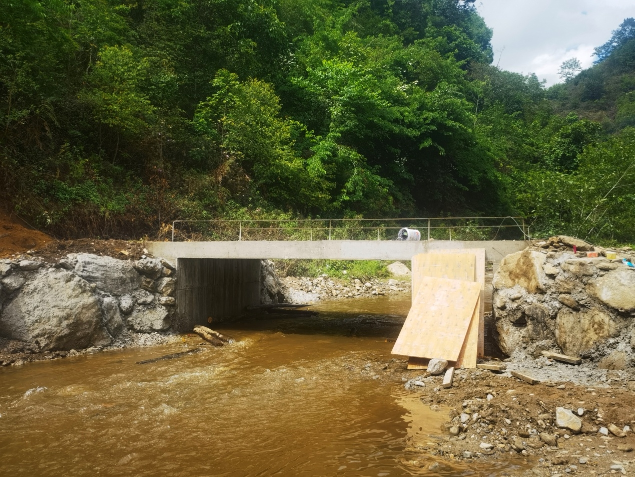 龚家寨架起“惠民桥” 连通乡村振兴致富路